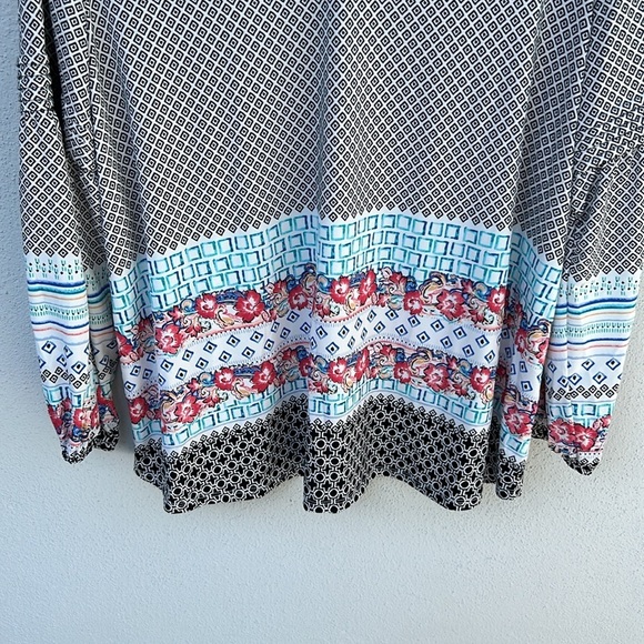 Style & Co Tunic Shirt Plus Size XXL. Black White and Floral Patterns - Picture 2 of 5